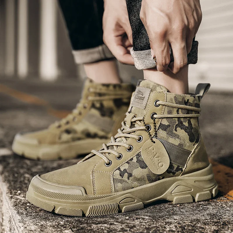 High-Top Boots for Men Autumn  - Guipure Lace Panel ulasan dan harga